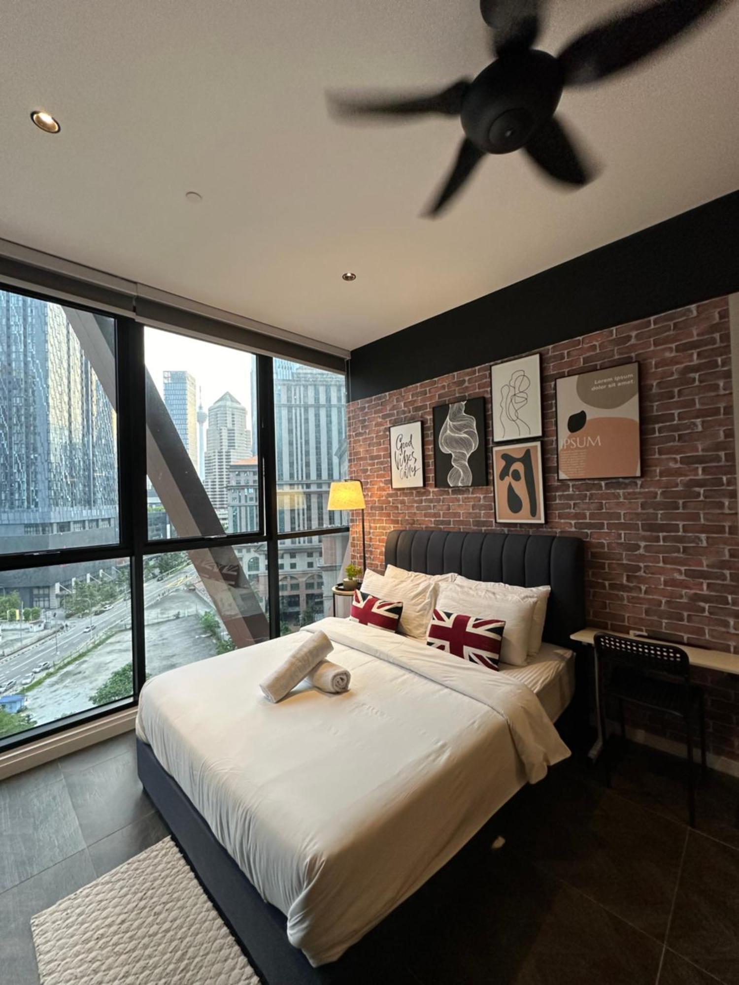 Scarletz Suites Klcc By Aura Куала-Лумпур Екстер'єр фото